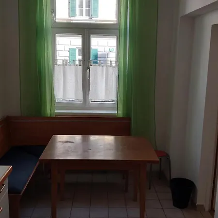 Apartment 1 Zimmerwohnung Im Herzen Von *
